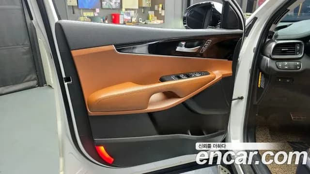 2020 Kia The New Sorento Gasoline 2.0 Turbo 2WD Sold VIN KNAPH811BLA639339 – side profile 2020 Kia The New Sorento Gasoline 2.0 Turbo 2WD Sold VIN KNAPH811BLA639339 – side profile