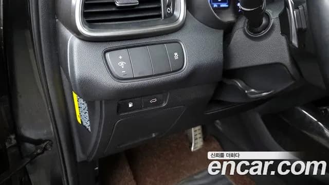 2017 Kia All New Sorento Diesel 2.0 2WD Sold VIN KNAPH81ABHA365201 – photo 11 2017 Kia All New Sorento Diesel 2.0 2WD Sold VIN KNAPH81ABHA365201 – photo 11