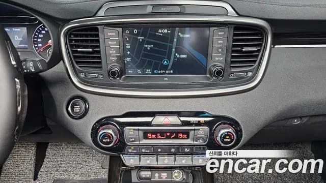 2018 Kia The New Sorento Diesel 2.0 2WD Sold VIN KNAPH81ABJA386707 – trunk area 2018 Kia The New Sorento Diesel 2.0 2WD Sold VIN KNAPH81ABJA386707 – trunk area
