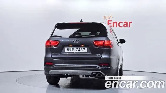 2020 Kia The New Sorento Diesel 2.0 2WD Sold VIN KNAPH81ABLA575287 – trunk area 2020 Kia The New Sorento Diesel 2.0 2WD Sold VIN KNAPH81ABLA575287 – trunk area