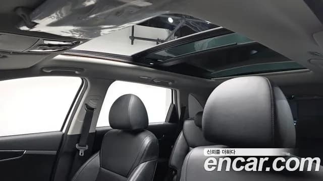2020 Kia The New Sorento Diesel 2.0 2WD Sold VIN KNAPH81ABLA606973 – trunk area 2020 Kia The New Sorento Diesel 2.0 2WD Sold VIN KNAPH81ABLA606973 – trunk area