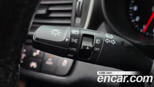 2018 Kia The New Sorento Diesel 2.2 2WD Sold VIN KNAPH81BBJA391752 – exterior detail 2018 Kia The New Sorento Diesel 2.2 2WD Sold VIN KNAPH81BBJA391752 – exterior detail