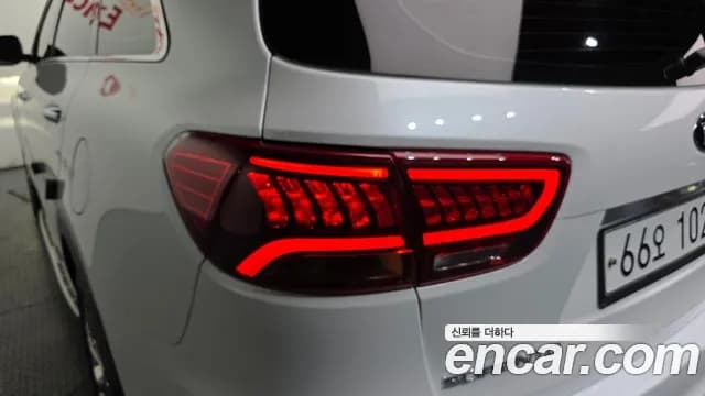 2018 Kia The New Sorento Diesel 2.2 2WD Sold VIN KNAPH81BBJA391752 – photo 17 2018 Kia The New Sorento Diesel 2.2 2WD Sold VIN KNAPH81BBJA391752 – photo 17