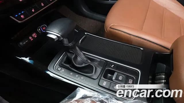 2018 Kia The New Sorento Diesel 2.2 2WD Sold VIN KNAPH81BBJA446858 – trunk area 2018 Kia The New Sorento Diesel 2.2 2WD Sold VIN KNAPH81BBJA446858 – trunk area