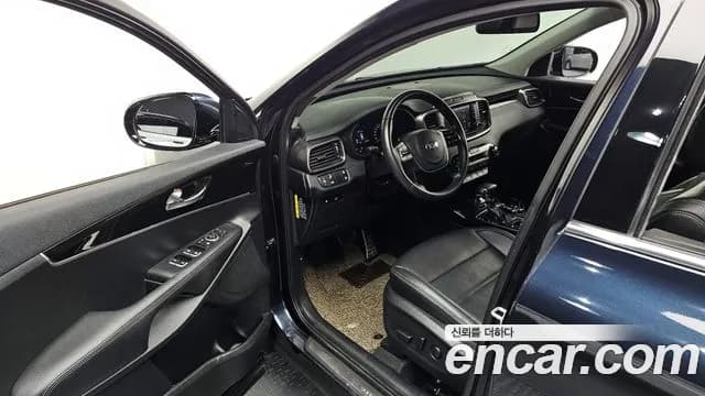 2019 Kia The New Sorento Diesel 2.2 2WD Sold VIN KNAPH81BBKA470871 – engine bay 2019 Kia The New Sorento Diesel 2.2 2WD Sold VIN KNAPH81BBKA470871 – engine bay
