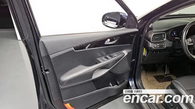 2019 Kia The New Sorento Diesel 2.2 2WD Sold VIN KNAPH81BBKA470871 – photo 16 2019 Kia The New Sorento Diesel 2.2 2WD Sold VIN KNAPH81BBKA470871 – photo 16