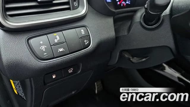 2020 Kia The New Sorento Diesel 2.2 2WD Sold VIN KNAPH81BBLA566313 – trunk area 2020 Kia The New Sorento Diesel 2.2 2WD Sold VIN KNAPH81BBLA566313 – trunk area