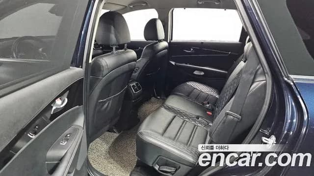 2020 Kia The New Sorento Diesel 2.2 2WD Sold VIN KNAPH81BBLA576357 – rear exterior 2020 Kia The New Sorento Diesel 2.2 2WD Sold VIN KNAPH81BBLA576357 – rear exterior