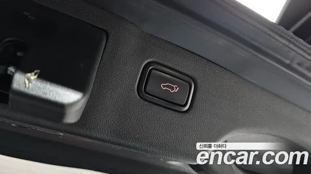 2020 Kia The New Sorento Diesel 2.2 2WD Sold VIN KNAPH81BBLA576357 – interior seats 2020 Kia The New Sorento Diesel 2.2 2WD Sold VIN KNAPH81BBLA576357 – interior seats