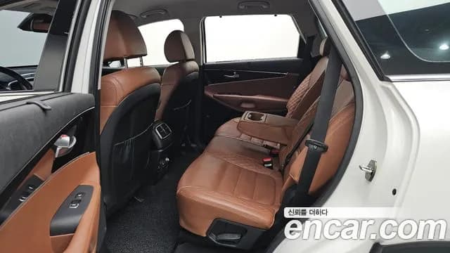 2018 Kia The New Sorento Diesel 2.2 4WD Sold VIN KNAPH81BDJA387092 – interior seats 2018 Kia The New Sorento Diesel 2.2 4WD Sold VIN KNAPH81BDJA387092 – interior seats