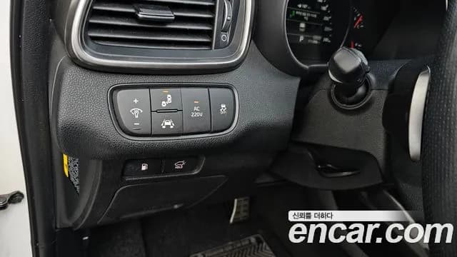 2018 Kia The New Sorento Diesel 2.2 4WD Sold VIN KNAPH81BDJA387092 – trunk area 2018 Kia The New Sorento Diesel 2.2 4WD Sold VIN KNAPH81BDJA387092 – trunk area