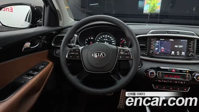 2018 Kia The New Sorento Diesel 2.2 4WD Sold VIN KNAPH81BDJA414461 – interior seats 2018 Kia The New Sorento Diesel 2.2 4WD Sold VIN KNAPH81BDJA414461 – interior seats