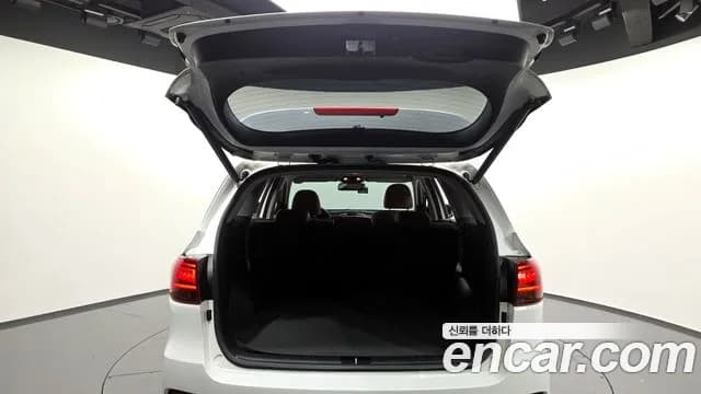 2018 Kia The New Sorento Diesel 2.2 4WD Sold VIN KNAPH81BDJA463926 – trunk area 2018 Kia The New Sorento Diesel 2.2 4WD Sold VIN KNAPH81BDJA463926 – trunk area