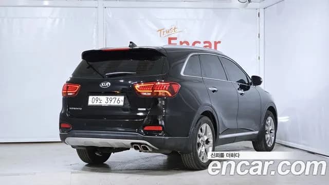 2020 Kia The New Sorento Diesel 2.2 2WD Sold VIN KNAPK81BBLA554593 – exterior detail 2020 Kia The New Sorento Diesel 2.2 2WD Sold VIN KNAPK81BBLA554593 – exterior detail