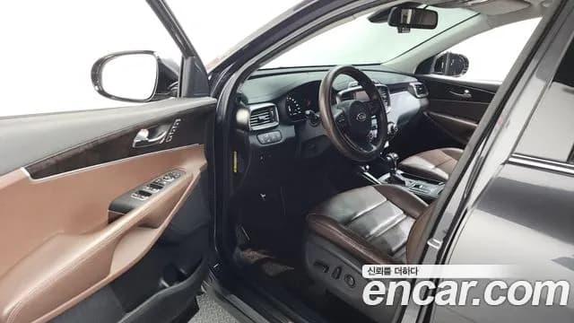 2017 Kia All New Sorento Diesel 2.2 4WD Sold VIN KNAPK81BDHA339574 – interior seats 2017 Kia All New Sorento Diesel 2.2 4WD Sold VIN KNAPK81BDHA339574 – interior seats
