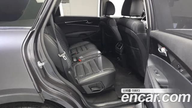 2019 Kia The New Sorento Diesel 2.2 4WD Sold VIN KNAPK81BDKA496564 – trunk area 2019 Kia The New Sorento Diesel 2.2 4WD Sold VIN KNAPK81BDKA496564 – trunk area