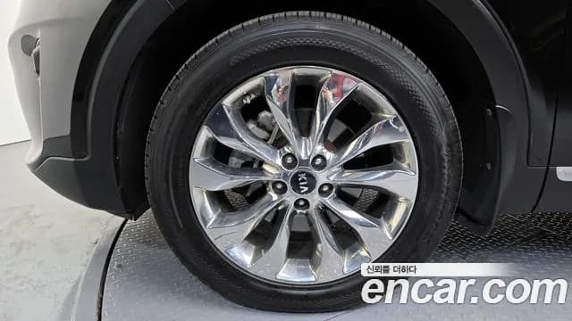 2019 Kia The New Sorento Diesel 2.2 4WD Sold VIN KNAPK81BDKA519633 – engine bay 2019 Kia The New Sorento Diesel 2.2 4WD Sold VIN KNAPK81BDKA519633 – engine bay