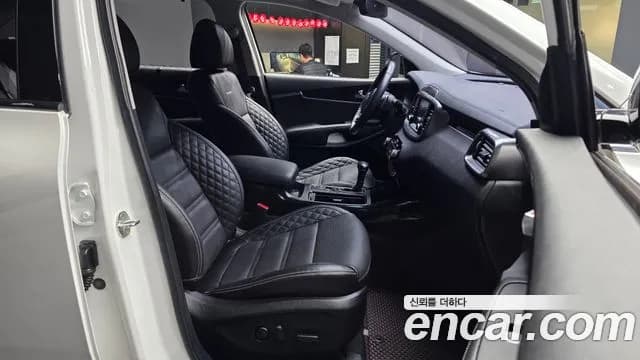 2019 Kia The New Sorento Diesel 2.2 4WD Sold VIN KNAPK81BDKA542247 – interior seats 2019 Kia The New Sorento Diesel 2.2 4WD Sold VIN KNAPK81BDKA542247 – interior seats