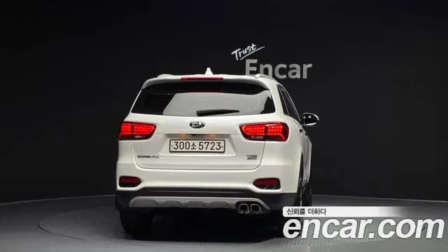 2019 Kia The New Sorento Diesel 2.2 4WD Sold VIN KNAPK81BDKA542247 – engine bay 2019 Kia The New Sorento Diesel 2.2 4WD Sold VIN KNAPK81BDKA542247 – engine bay