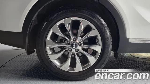 2019 Kia The New Sorento Diesel 2.2 4WD Sold VIN KNAPK81BDKA542247 – trunk area 2019 Kia The New Sorento Diesel 2.2 4WD Sold VIN KNAPK81BDKA542247 – trunk area