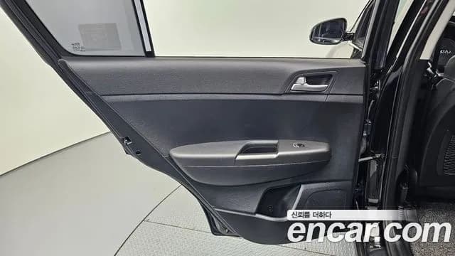 2020 Kia Sportage The Bold Diesel 1.6 2WD Sold VIN KNAPL812GLK773934 – photo 14 2020 Kia Sportage The Bold Diesel 1.6 2WD Sold VIN KNAPL812GLK773934 – photo 14