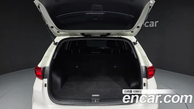 2022 Kia Sportage The Bold Diesel 1.6 2WD Sold VIN KNAPL812GNK941077 – side profile 2022 Kia Sportage The Bold Diesel 1.6 2WD Sold VIN KNAPL812GNK941077 – side profile