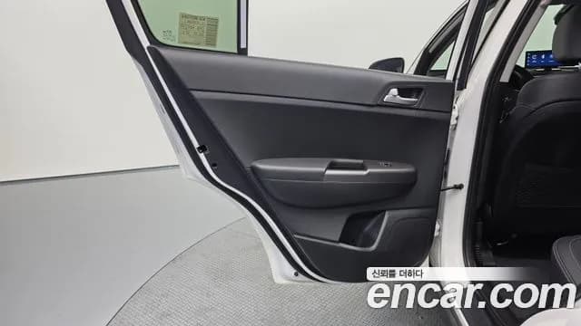 2022 Kia Sportage The Bold Diesel 1.6 2WD Sold VIN KNAPL812GNK949239 – photo 12 2022 Kia Sportage The Bold Diesel 1.6 2WD Sold VIN KNAPL812GNK949239 – photo 12