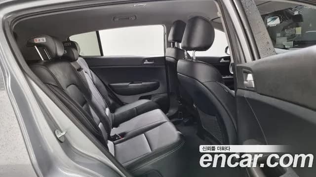 2019 Kia Sportage The Bold Diesel 2.0 2WD Sold VIN KNAPM813BKK561952 – trunk area 2019 Kia Sportage The Bold Diesel 2.0 2WD Sold VIN KNAPM813BKK561952 – trunk area
