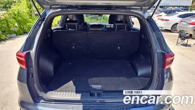 2020 Kia Sportage The Bold Diesel 2.0 2WD Sold VIN KNAPM813BLK777709 – trunk area 2020 Kia Sportage The Bold Diesel 2.0 2WD Sold VIN KNAPM813BLK777709 – trunk area