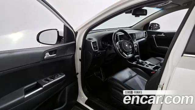 2021 Kia Sportage The Bold Diesel 2.0 2WD Sold VIN KNAPM813BMK922874 – front exterior 2021 Kia Sportage The Bold Diesel 2.0 2WD Sold VIN KNAPM813BMK922874 – front exterior