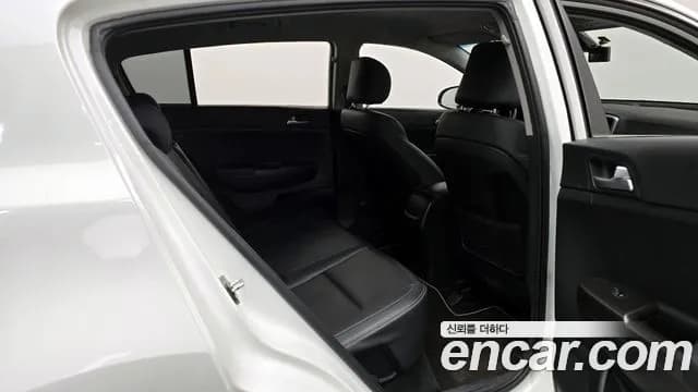2021 Kia Sportage The Bold Diesel 2.0 2WD Sold VIN KNAPM813BMK922874 – interior seats 2021 Kia Sportage The Bold Diesel 2.0 2WD Sold VIN KNAPM813BMK922874 – interior seats