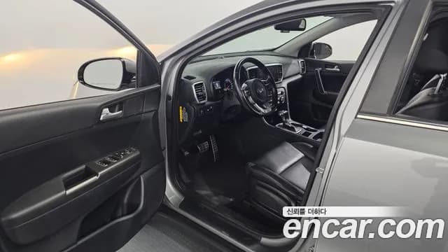 2020 Kia Sportage The Bold Diesel 2.0 4WD Sold VIN KNAPM813DLK880538 – rear exterior 2020 Kia Sportage The Bold Diesel 2.0 4WD Sold VIN KNAPM813DLK880538 – rear exterior