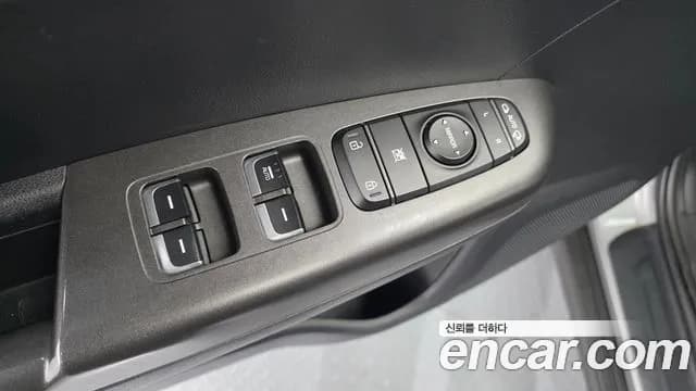 2020 Kia Sportage The Bold Diesel 2.0 4WD Sold VIN KNAPM813DLK880538 – exterior detail 2020 Kia Sportage The Bold Diesel 2.0 4WD Sold VIN KNAPM813DLK880538 – exterior detail