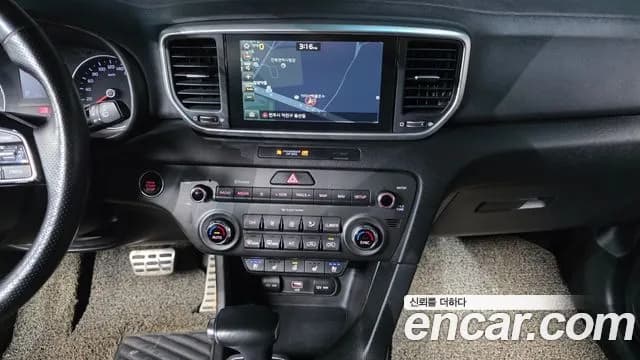 2019 Kia Sportage The Bold Diesel 2.0 2WD Sold VIN KNAPN813BKK650586 – interior seats 2019 Kia Sportage The Bold Diesel 2.0 2WD Sold VIN KNAPN813BKK650586 – interior seats