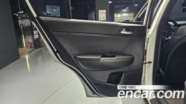 2019 Kia Sportage The Bold Diesel 2.0 2WD Sold VIN KNAPN813BKK651186 – photo 28 2019 Kia Sportage The Bold Diesel 2.0 2WD Sold VIN KNAPN813BKK651186 – photo 28
