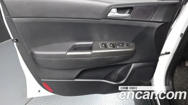 2019 Kia Sportage The Bold Diesel 2.0 2WD Sold VIN KNAPN813BKK744117 – photo 31 2019 Kia Sportage The Bold Diesel 2.0 2WD Sold VIN KNAPN813BKK744117 – photo 31