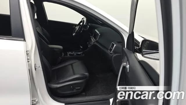 2021 Kia Sportage The Bold Diesel 2.0 2WD Sold VIN KNAPN813BMK920079 – side profile 2021 Kia Sportage The Bold Diesel 2.0 2WD Sold VIN KNAPN813BMK920079 – side profile