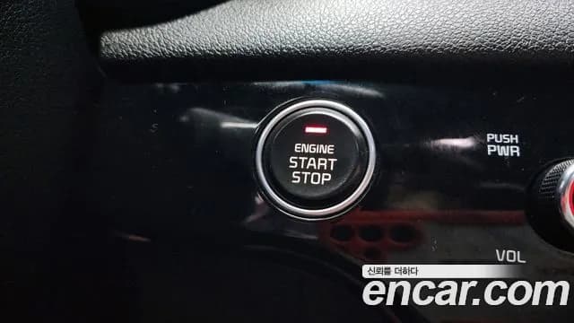 2019 Kia Sportage The Bold Diesel 1.6 2WD Sold VIN KNAPP812GKK575112 – trunk area 2019 Kia Sportage The Bold Diesel 1.6 2WD Sold VIN KNAPP812GKK575112 – trunk area