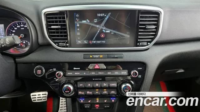 2019 Kia Sportage The Bold Gasoline Sold VIN KNAPP81ABKK575636 – exterior detail 2019 Kia Sportage The Bold Gasoline Sold VIN KNAPP81ABKK575636 – exterior detail