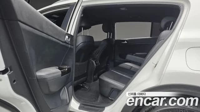 2019 Kia Sportage The Bold Gasoline Sold VIN KNAPP81ABKK603138 – exterior detail 2019 Kia Sportage The Bold Gasoline Sold VIN KNAPP81ABKK603138 – exterior detail
