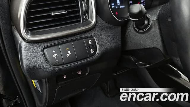 2019 Kia The New Sorento Gasoline 2.0 Turbo 4WD Sold VIN KNAPS811DKA478337 – trunk area 2019 Kia The New Sorento Gasoline 2.0 Turbo 4WD Sold VIN KNAPS811DKA478337 – trunk area