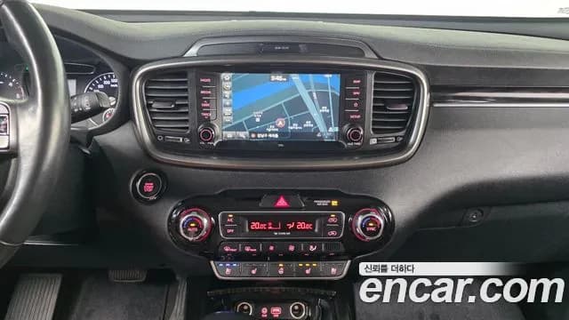 2018 Kia The New Sorento Diesel 2.0 2WD Sold VIN KNAPS81ABJA420105 – interior seats 2018 Kia The New Sorento Diesel 2.0 2WD Sold VIN KNAPS81ABJA420105 – interior seats