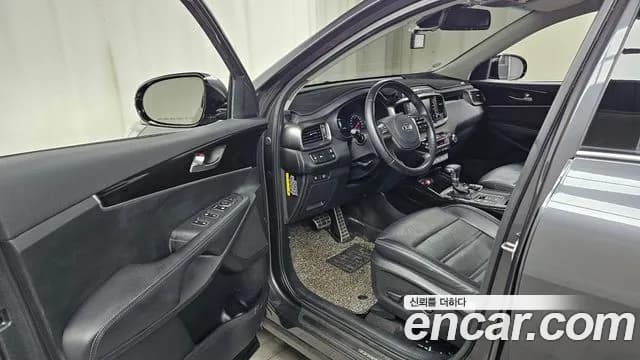 2019 Kia The New Sorento Diesel 2.0 2WD Sold VIN KNAPS81ABKA514781 – interior seats 2019 Kia The New Sorento Diesel 2.0 2WD Sold VIN KNAPS81ABKA514781 – interior seats