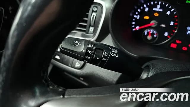 2020 Kia The New Sorento Diesel 2.0 2WD Sold VIN KNAPS81ABLA607253 – trunk area 2020 Kia The New Sorento Diesel 2.0 2WD Sold VIN KNAPS81ABLA607253 – trunk area