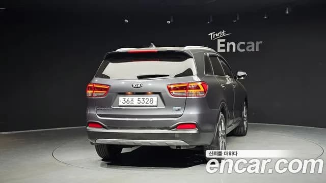 2017 Kia All New Sorento Diesel 2.0 4WD Sold VIN KNAPS81ADHA310352 – interior seats 2017 Kia All New Sorento Diesel 2.0 4WD Sold VIN KNAPS81ADHA310352 – interior seats