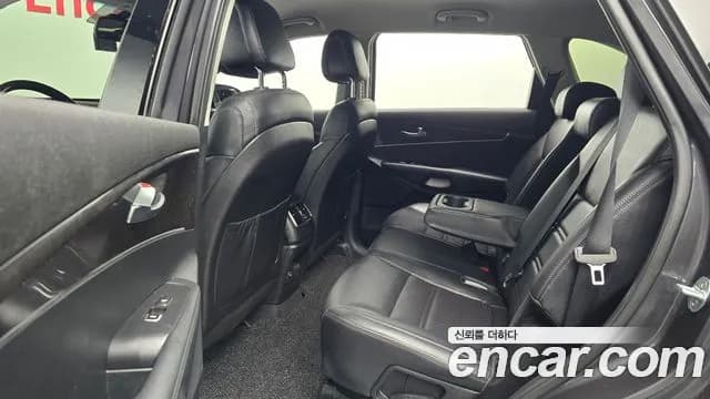 2017 Kia All New Sorento Diesel 2.0 4WD Sold VIN KNAPS81ADHA369387 – trunk area 2017 Kia All New Sorento Diesel 2.0 4WD Sold VIN KNAPS81ADHA369387 – trunk area