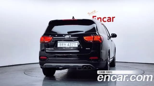 2018 Kia The New Sorento Diesel 2.2 2WD Sold VIN KNAPS81BBJA405758 – interior seats 2018 Kia The New Sorento Diesel 2.2 2WD Sold VIN KNAPS81BBJA405758 – interior seats