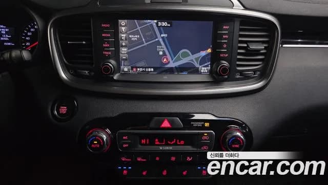 2018 Kia The New Sorento Diesel 2.2 2WD Sold VIN KNAPS81BBJA430222 – interior seats 2018 Kia The New Sorento Diesel 2.2 2WD Sold VIN KNAPS81BBJA430222 – interior seats