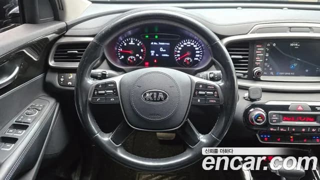 2018 Kia The New Sorento Diesel 2.2 2WD Sold VIN KNAPS81BBJA433997 – interior seats 2018 Kia The New Sorento Diesel 2.2 2WD Sold VIN KNAPS81BBJA433997 – interior seats