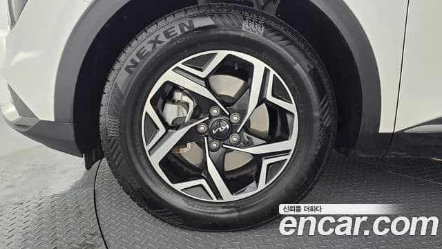 2022 Kia Sportage 5th Gen Gasoline 1.6 Turbo 2WD Sold VIN KNAPU81BGNK043107 – trunk area 2022 Kia Sportage 5th Gen Gasoline 1.6 Turbo 2WD Sold VIN KNAPU81BGNK043107 – trunk area